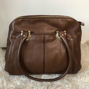 b. makowsky brown shoulder bag 👜